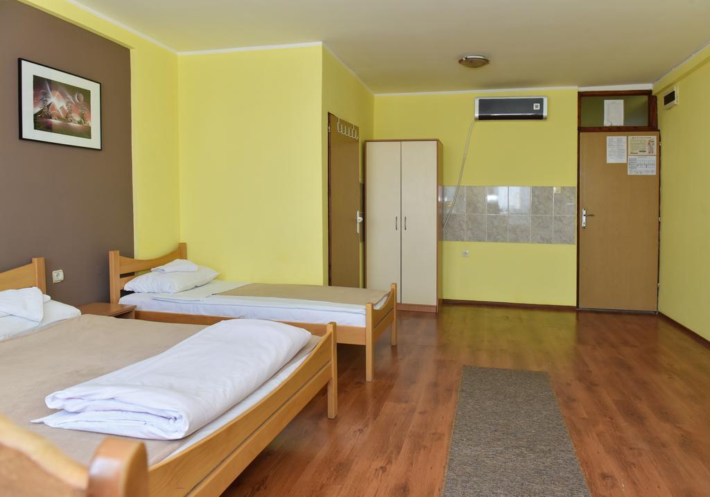 Hostel Milkaza 노비사드 외부 사진