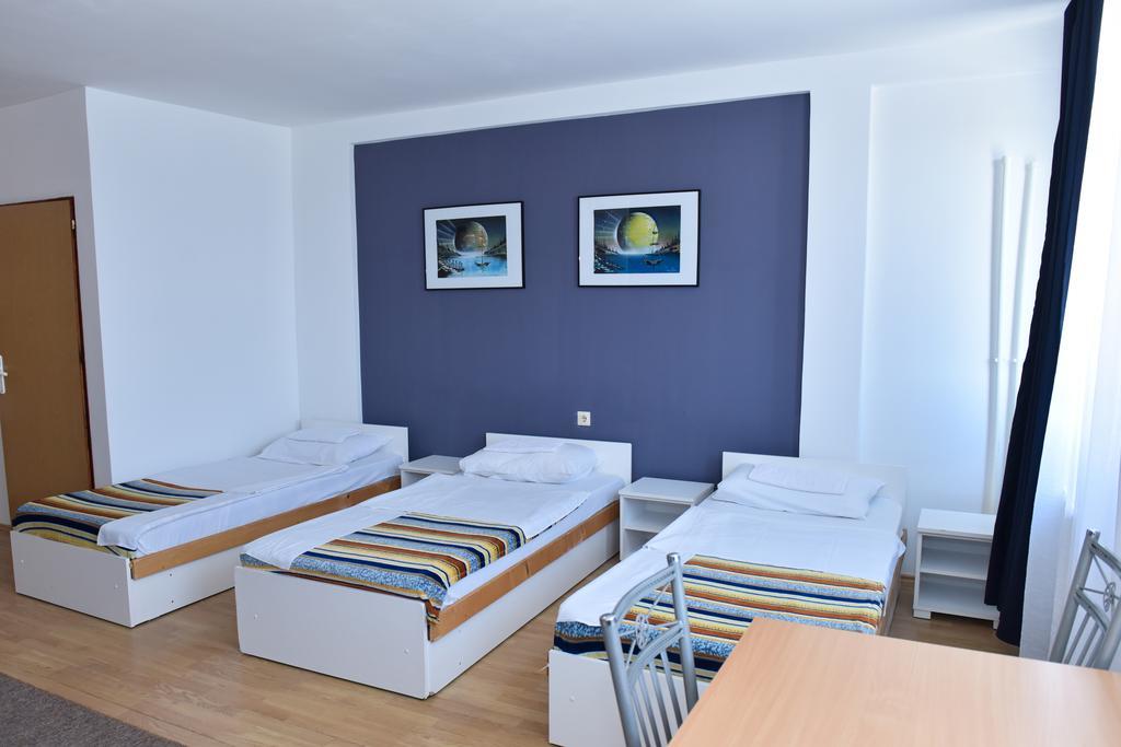 Hostel Milkaza 노비사드 외부 사진