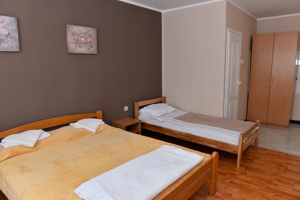 Hostel Milkaza 노비사드 외부 사진