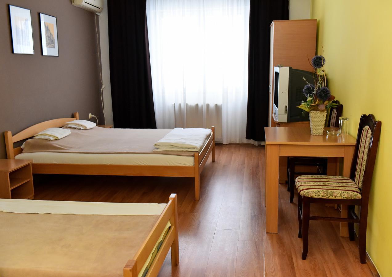 Hostel Milkaza 노비사드 외부 사진