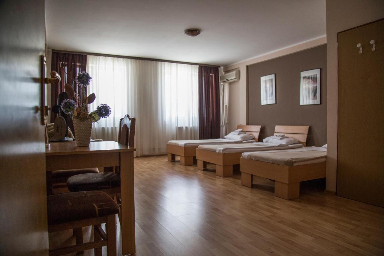 Hostel Milkaza 노비사드 외부 사진