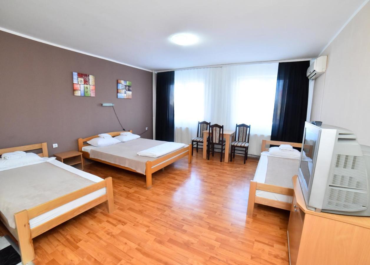 Hostel Milkaza 노비사드 외부 사진